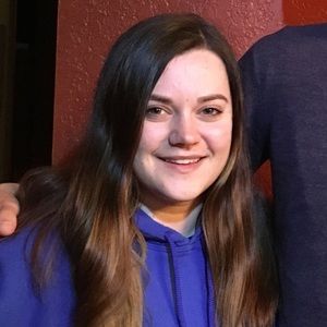 Meet your Posher, Courtney